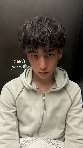 ショート パーマ メンズ cut model 🫒natsuのヘアスタイル