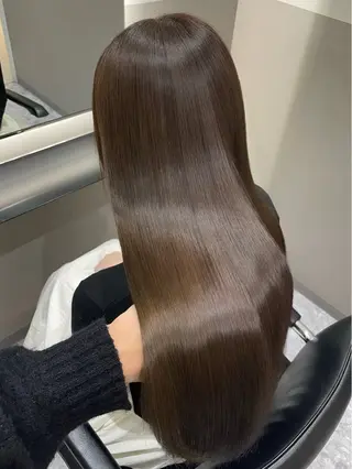 ロング レイヤーカット 新川栄一朗のヘアスタイル