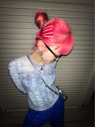 ロング カラー ヘアアレンジ TATSUブリーチ/ ミルクティーベージュのヘアスタイル