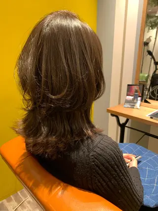 セミロング カラー 美容室moon所属・韓国スタイル🇰🇷 annaのヘアスタイル