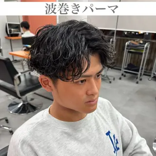 パーマ メンズ 金子勇希🔥パーマ 比率90%以上🔥のヘアスタイル