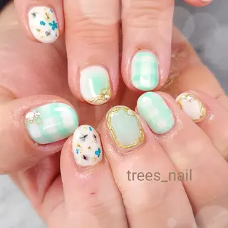 ネイル trees_ nailのネイルデザイン