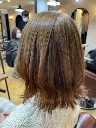 ミディアム antica YOSHIのヘアスタイル
