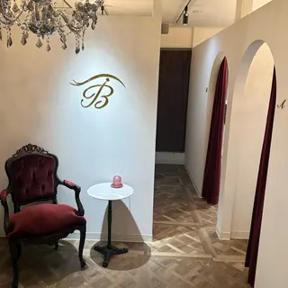 アイブロウ eye's 京都店所属・reina🎀 eye's 京都店の眉毛・アイブロウイメージ