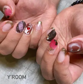 ネイル YUKA （ネイリスト）のネイルデザイン