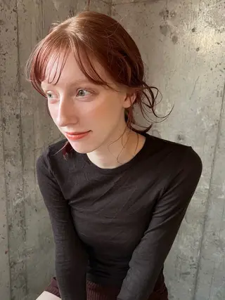 ミディアム カラー 落合希 Olivebeigeのヘアスタイル