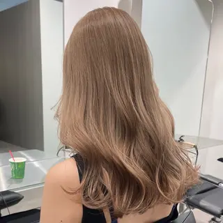 ロング カラー cinq PROJECT所属・ミルクティーベージュ 🐱【Ryo】のヘアスタイル