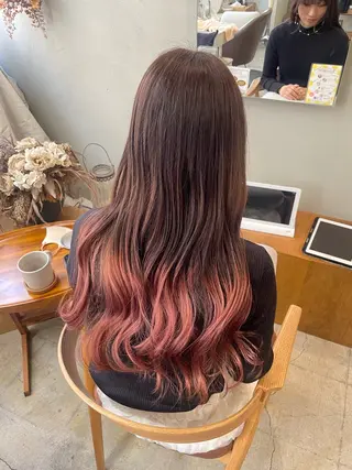 ロング カラー 山下 悠月のヘアスタイル