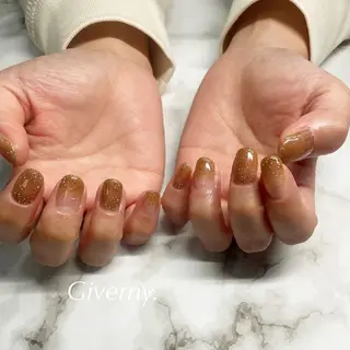 ネイル Giverny .のネイルデザイン