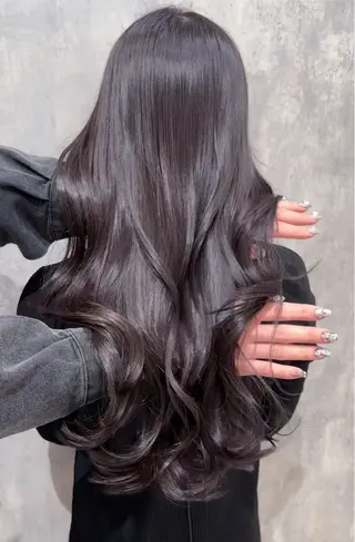 ロング カラー 髪質改善カラー× 美髪ストレート前出のヘアスタイル