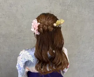 ロング ヘアアレンジ 下山 萌華のヘアスタイル