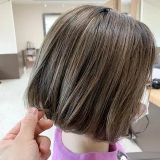 カラー デザインカラー Lienのヘアスタイル