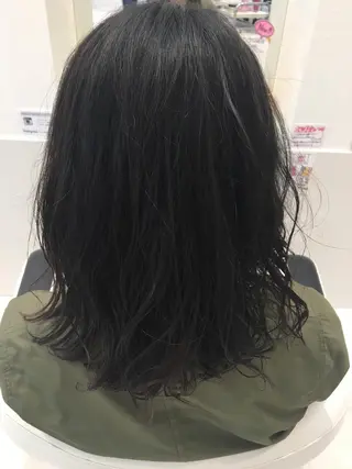 パーマ MERu所属・MERu/高橋裕之 /レイヤー/艶カラーのヘアスタイル