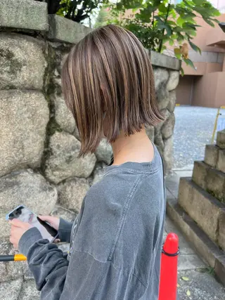 ショート ハイライトカラー MINAMIのヘアスタイル