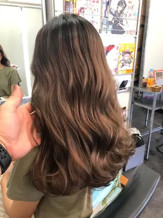 ロング カラー ヘアアレンジ U&i所属・大塚 貴之のヘアスタイル