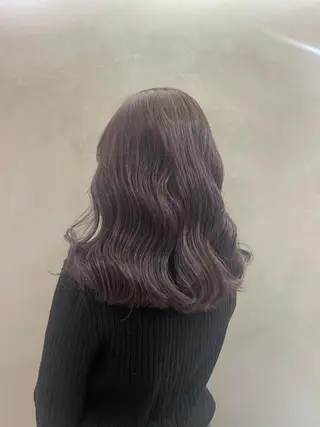 ミディアム カラー a-o横浜所属・色落ちまでキレイに！ ！女性サロンのヘアスタイル