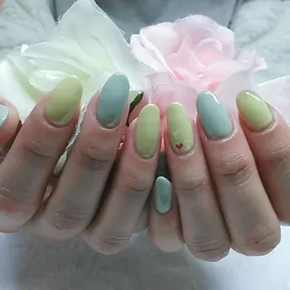 ネイル 柴崎 美幸のネイルデザイン