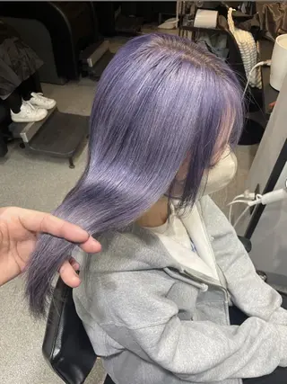 ミディアム キリカ新宿所属・ブリーチ/ エクステ/レイヤーのヘアスタイル