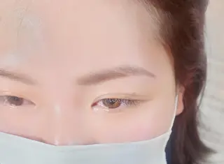 メンズ アイブロウ NAZ eyelash&eyebrow by medical salon所属・NAZ 表参道 Tomokoのマツエク・マツパデザイン