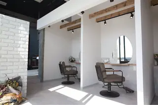 カラー amu_amu.所属・井上 嘉名のヘアスタイル