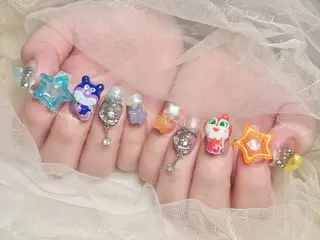 ネイル 🦋 Queenieのネイルデザイン