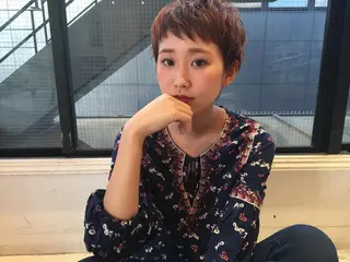 ショート カラー THE DAY所属・AKI HASHIMOTOのヘアスタイル