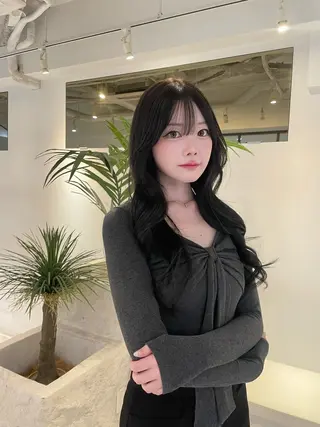 ロング 佐原 里奈のヘアスタイル