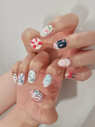 ネイル Becolorful渋谷所属・Dali🌙 NATSUKIのネイルデザイン