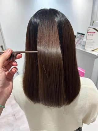 ミディアム 徳永 侑紀のヘアスタイル