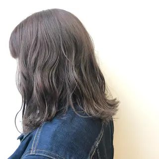 セミロング カラー 【AMANEQ】 yuka🦋のヘアスタイル