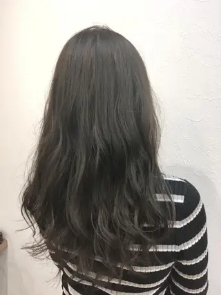 ロング カラー yuri🌼 NUMBER 天王寺のヘアスタイル