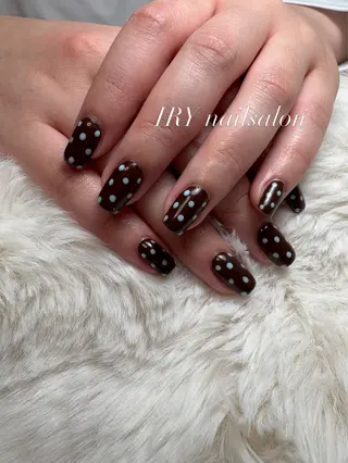 ネイル 黒須莉奈 IRYのネイルデザイン