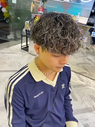 ショート 🌿パーマ職人 ヤマト🌿のヘアスタイル