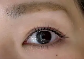 マツエク・マツパ Ｃｈｅｒｉｅ所属・Rina Cherieの眉毛・アイブロウイメージ