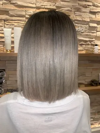 ショート カラー qrop（クロップ）所属・佐野 大貴のヘアスタイル