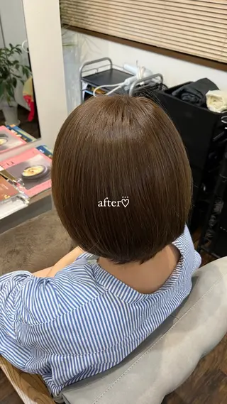 ショート カラー MAHIRU🤍 艶髪･ストレート🫧のヘアスタイル