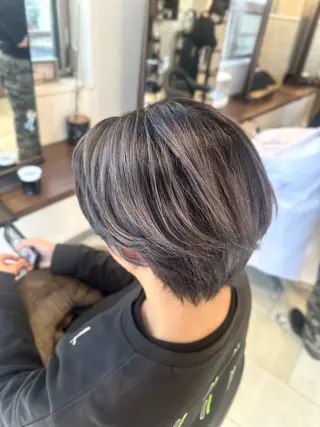 ショート ⭐︎ YUMIのヘアスタイル