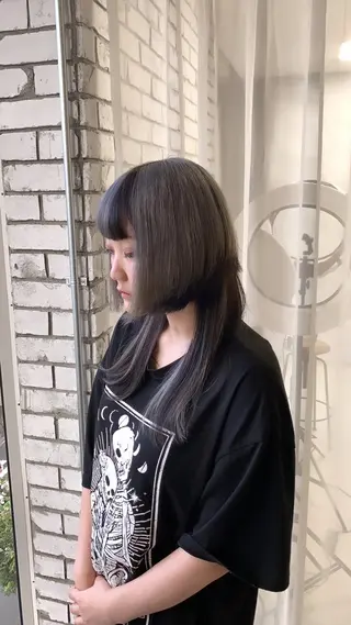 セミロング L STUDIO心斎橋店所属・派手髪支持率No1 Eisukeのヘアスタイル