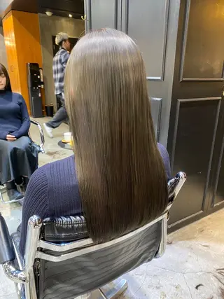 カラー Ms.CHARM所属・透明感カラー🌿 グレージュ🐺陽介のヘアスタイル