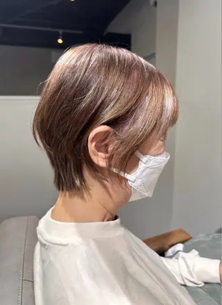 ショート 脱白髪染め美容師 竹内涼乃のヘアスタイル