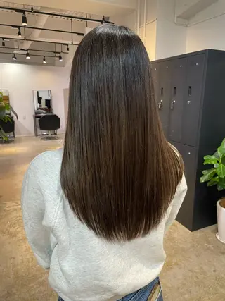 セミロング 心斎橋/海外レイヤー 募集中三好玲奈のヘアスタイル