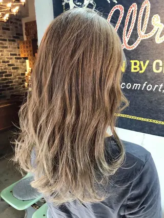 ロング カラー 代表 中島貴志のヘアスタイル