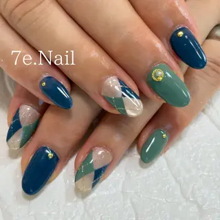 ネイル 7e. Nailのネイルデザイン
