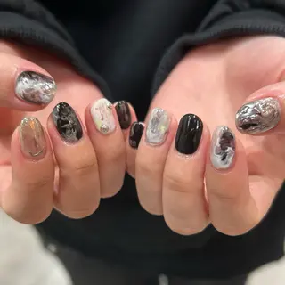 ネイル shio ♡ 1月予約受付中のネイルデザイン