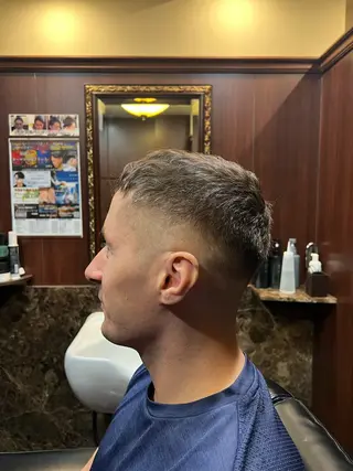 ショート ヒロ銀座バーバーショップ丸の内所属・秋山 琳太のヘアスタイル