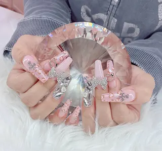 ネイル LoaChaton kaeのネイルデザイン