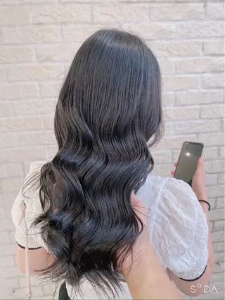 ロング カラー 🥀ダブルカラー/ 艶カラー🥀ユイキのヘアスタイル