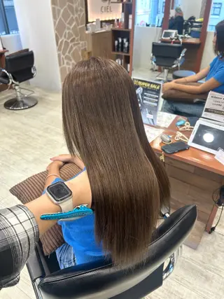 カラー CIEL 難波店所属・🎀透明感/レイヤ ー/Kotona🎀のヘアスタイル