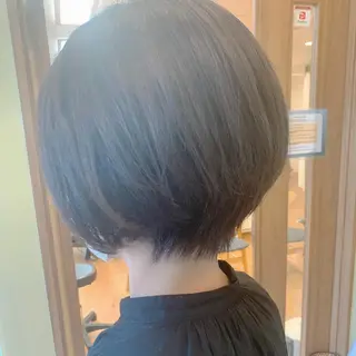 ショート NUMBER_ ユイナのヘアスタイル