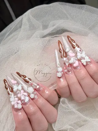 ネイル Maggie Nail🦩のネイルデザイン